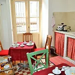 فندق مبيت وإفطار Dany Sweethouse 3*