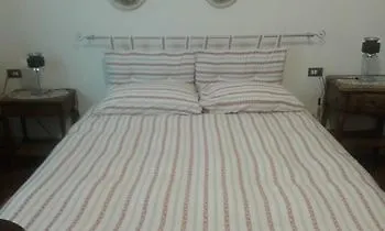 Dany Sweethouse Bed & Breakfast