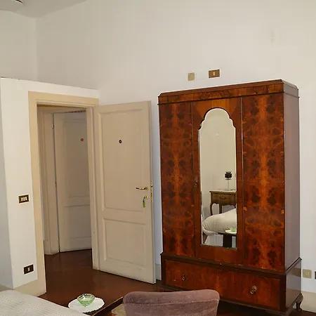 Frühstückspension Dany Sweethouse 3*