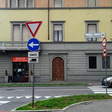 Dany Sweethouse Alojamento de Acomodação e Pequeno-almoço Bérgamo