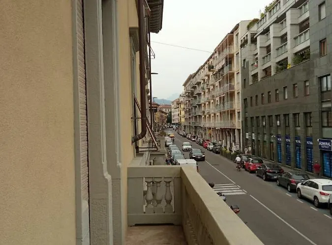 Dany Sweethouse 3* Бергамо